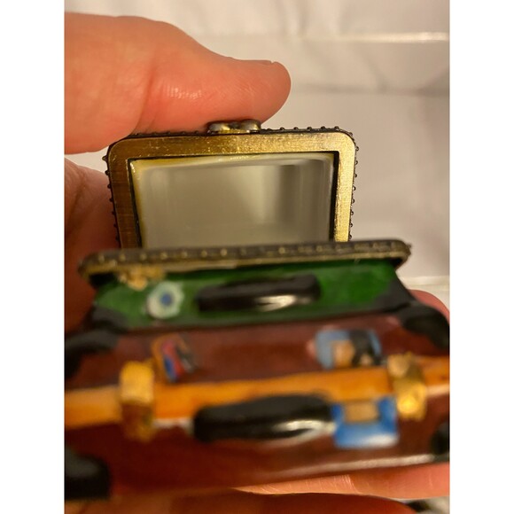 Stack of luggage Trinket/Pill Box - Picture 4 of 8